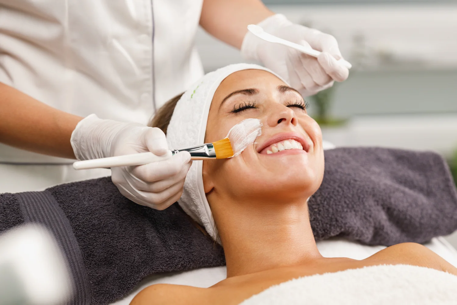 Young woman receiving IPL Photo Facial treatment in Vancouver, WA at Venus Rising Med Spa